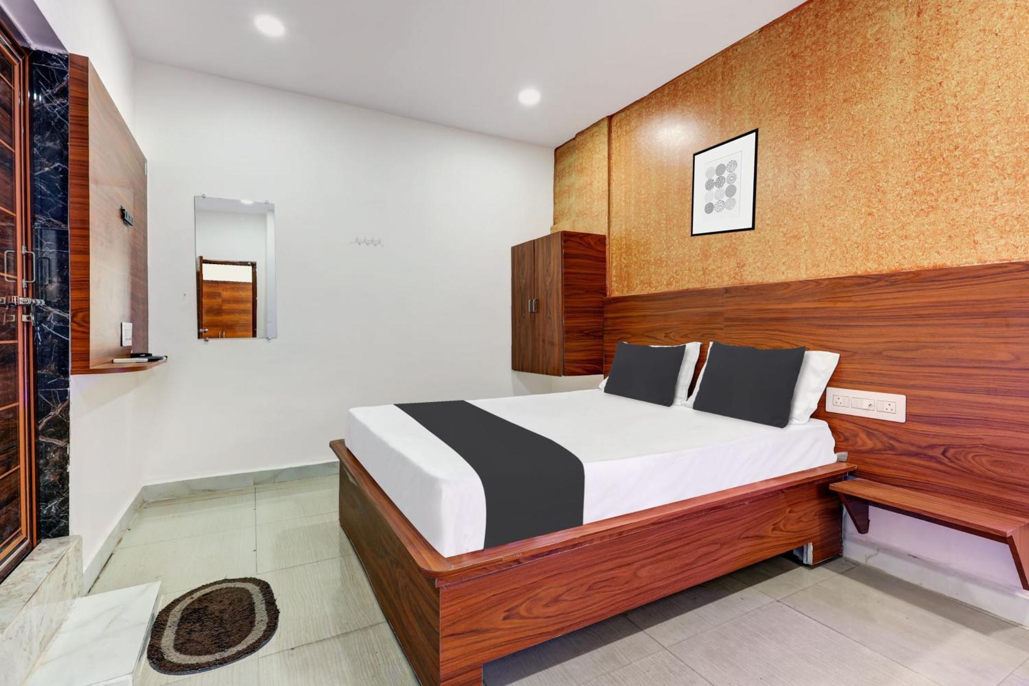 Hotel O Gangothri Lodge Visakhapatnam Zewnętrze zdjęcie