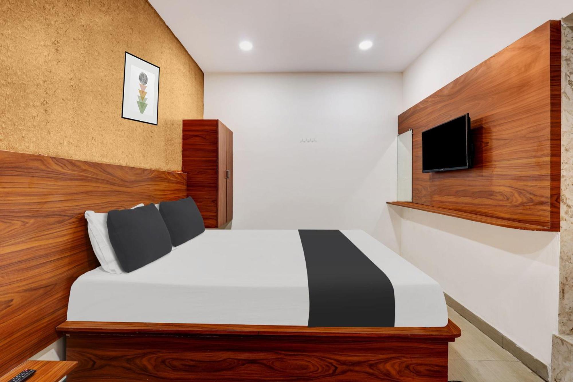 Hotel O Gangothri Lodge Visakhapatnam Zewnętrze zdjęcie