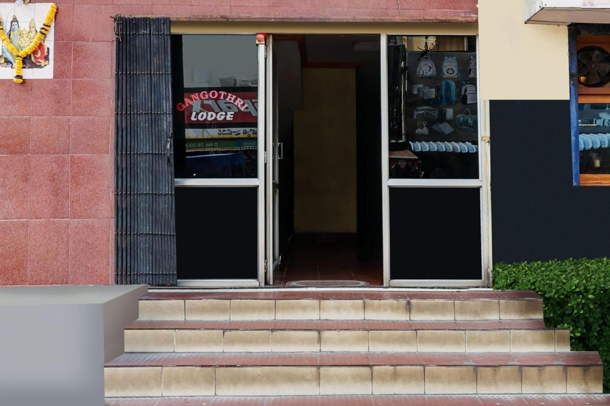 Hotel O Gangothri Lodge Visakhapatnam Zewnętrze zdjęcie